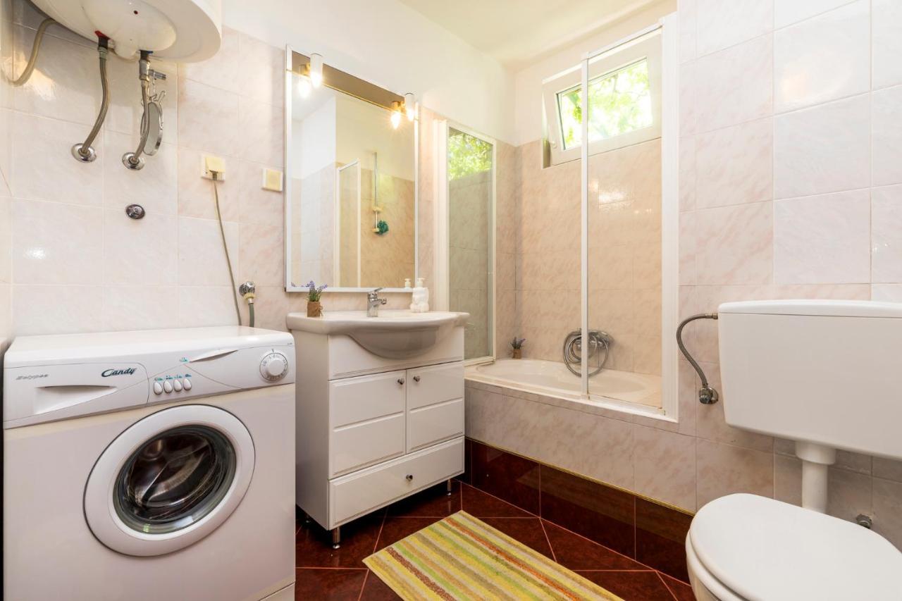Apartman Maya มาลีโลชินจ์ ภายนอก รูปภาพ