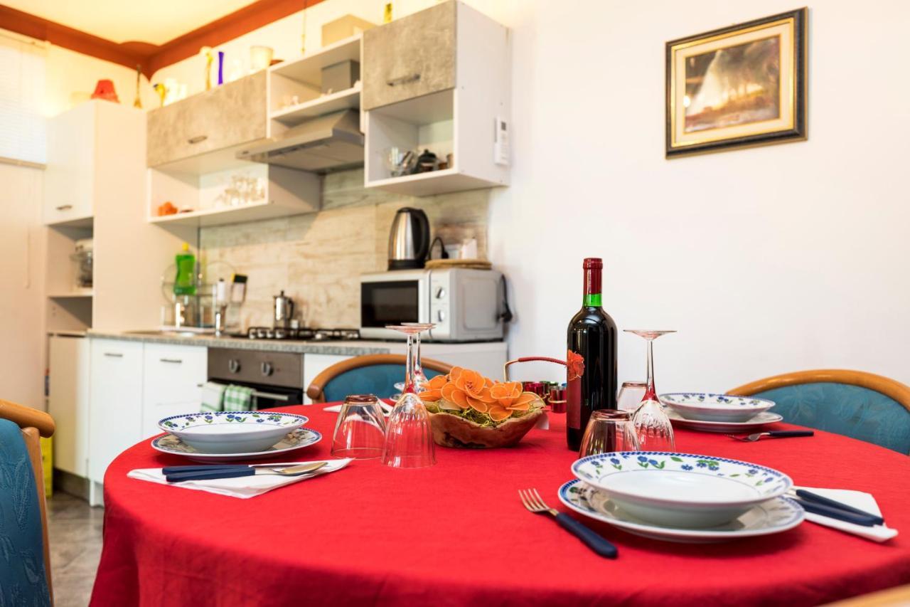 Apartman Maya มาลีโลชินจ์ ภายนอก รูปภาพ